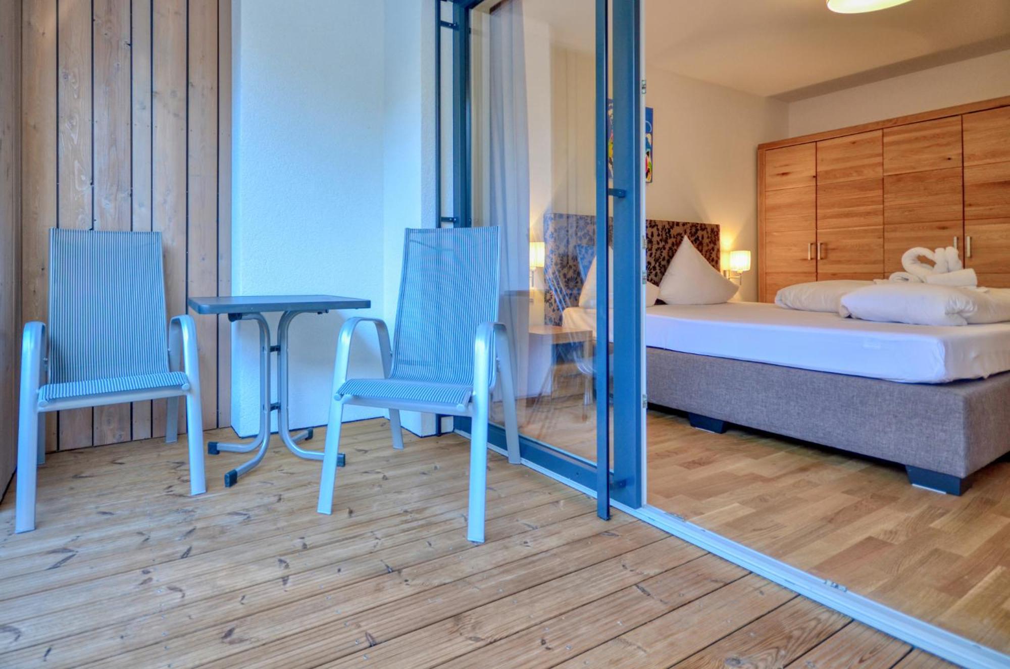 Alpin & Seeresort Top 10 - By Alpen Apartments Zell am See Exterior photo